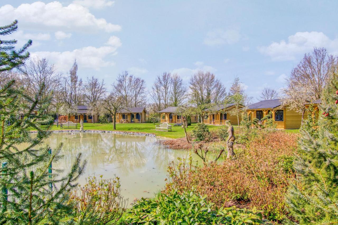 Appel Lodge Diessen Exteriör bild