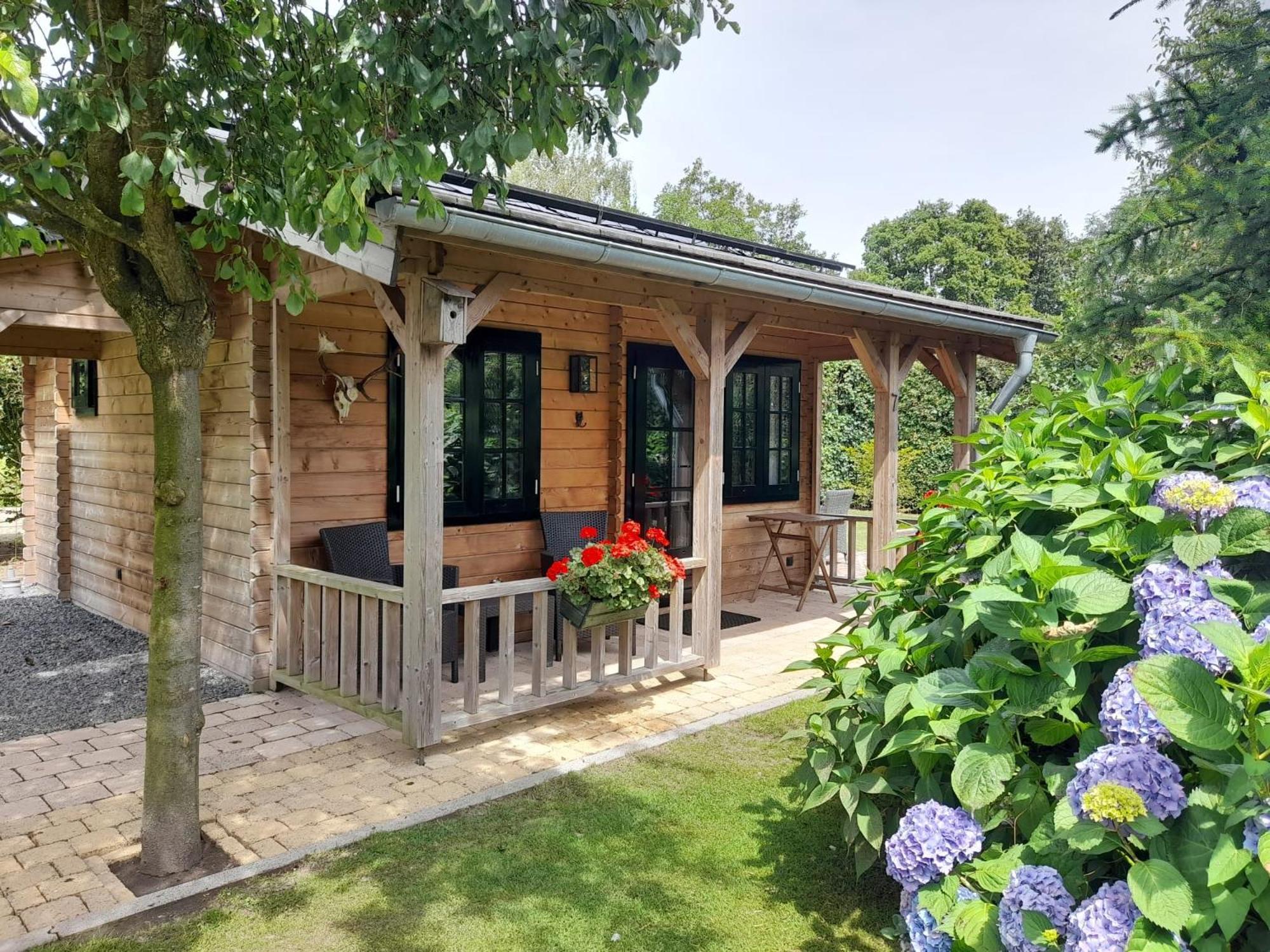 Appel Lodge Diessen Exteriör bild